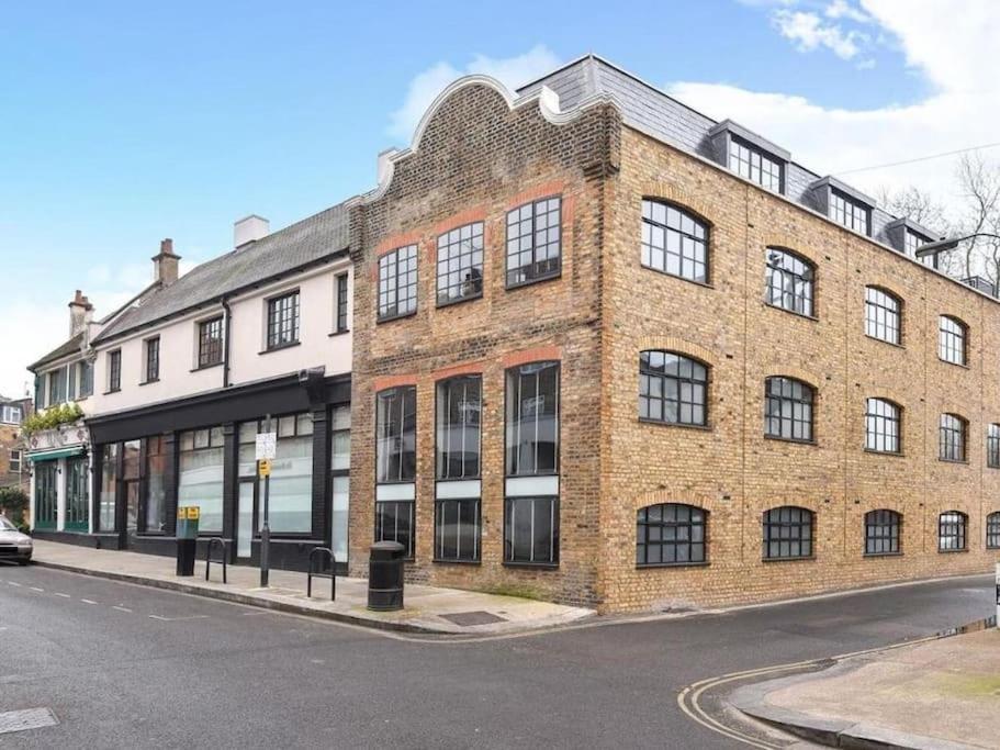 Manhattan Style Apartment In Fulham Лондон Екстериор снимка