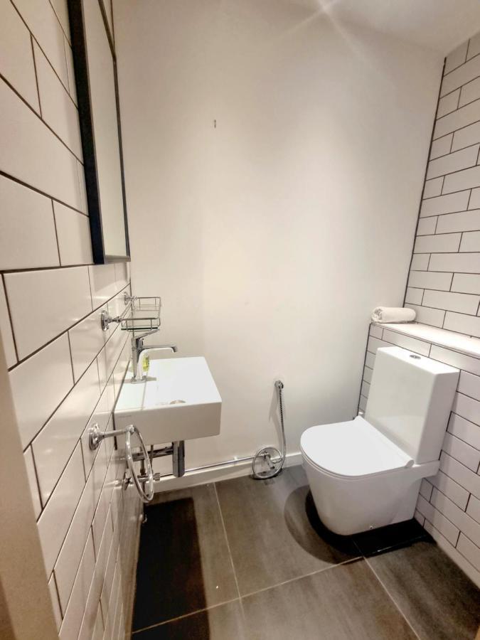 Manhattan Style Apartment In Fulham Лондон Екстериор снимка